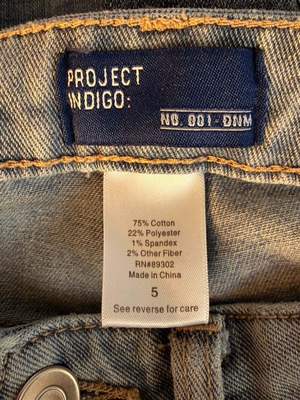 Light Wash Wide Leg Jeans Straight Baggy Clean No Distressing - Size M / 28 - Picture 5 of 7